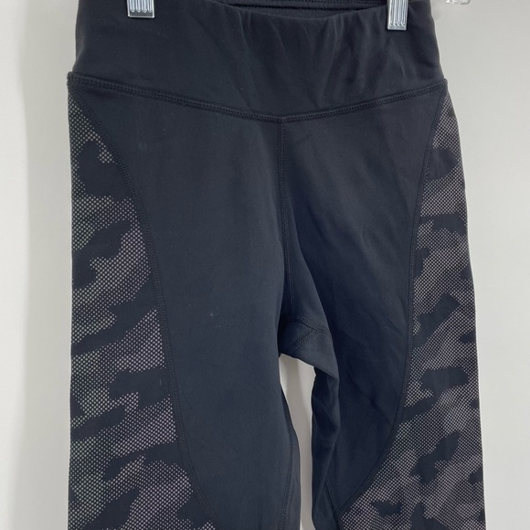 Zyia Active XS Stay Warm Reflective Mid Rise Legging Black Camo - Picture 5 of 9